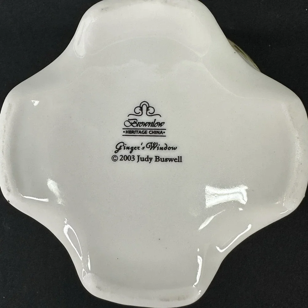 Brownlow‎ Heritage China Teapot, 'Ginger's Window' by Judy Buswell, Vintage 2003